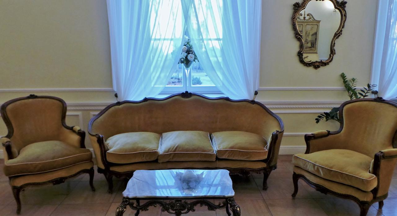 Palac Kobylin Екстер'єр фото